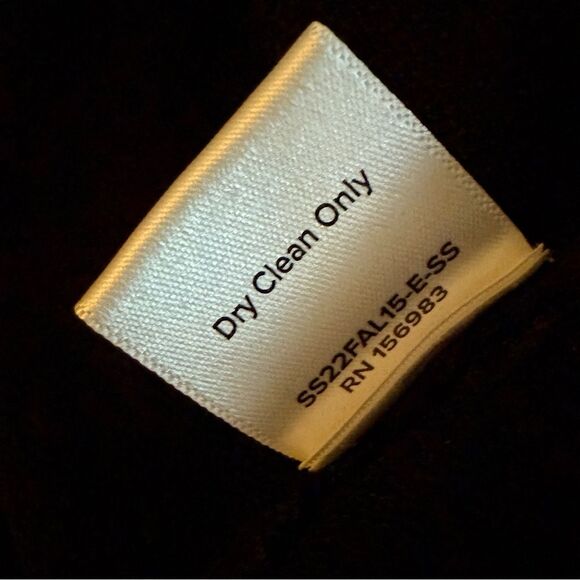Evereve Isabella cut out sweater - Picture 6 of 7